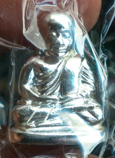 หลวงพ่อเงินมหาบารมีปี55เนื้อเงิน