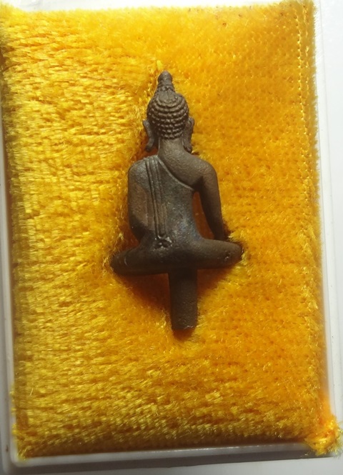 : พระยอดธงหลวงปู่ครํ่ากล่องเดิม