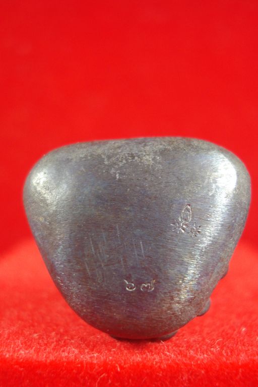 รูปหล่อลอยองค์หลวงปู่ทวดฐานบัว เบ้าทุบ รุ่น บุญฤทธิ์ เนื้อเหล็กน้ำพี้ หลวงปู่เกลี้ยง