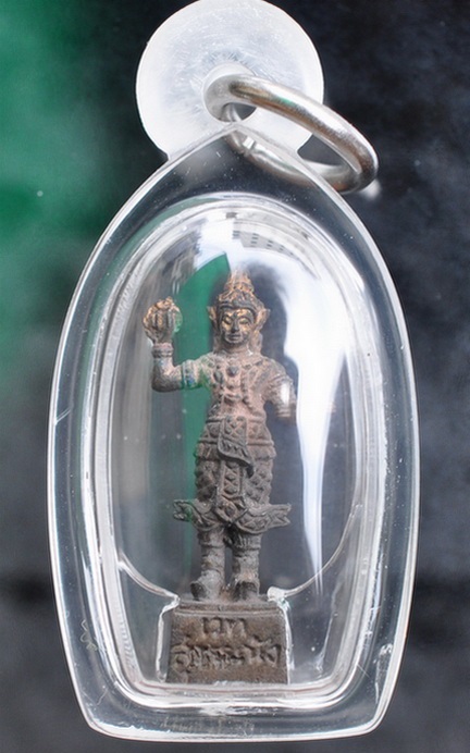 ท้าวเวสสุวรรณัง เนื้อลูกแก้ว หลวงปู่ชื้น วัดญาณเสน ปี45 ตอกโค๊ตด้านหน้า...เคาะเดียวแดง...