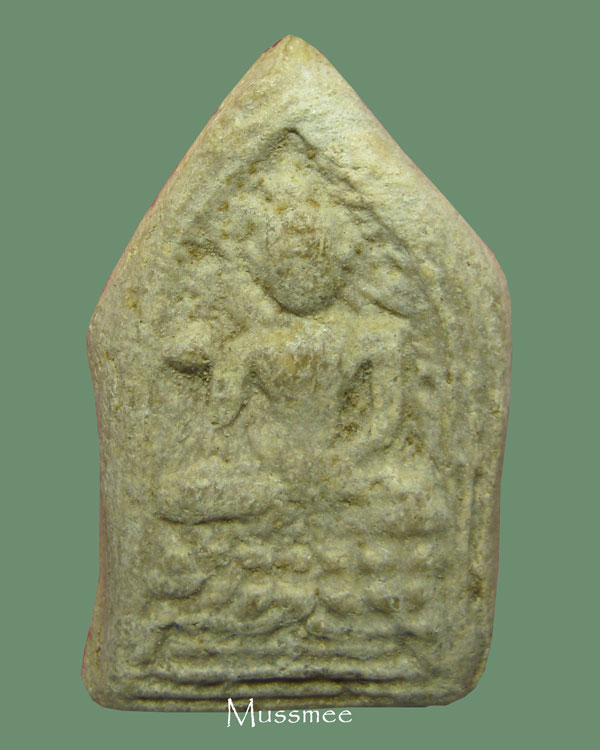 พระผงน้ำมัน กรุวัดชนะสงคราม (พิมพ์พุทธกวัก) พุทธคุณเด่นและเมตตามหานิยม โชคลาภครับ