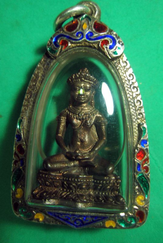 พระกริ่งจอมสุรินทร์ เนื้อนวโลหะปี 2550 รุ่นบูรณะศาลหลักเมืองจ.สุรินทร์ รุ่น 2