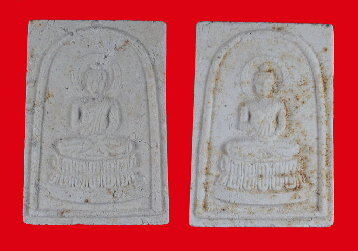 พระสมเด็จพิมพ์พระประทานพร เนื้อผงพุทธคุณ หลวงปู่ดู่ วัดสะแก พระนครศรีอยุธยา 2 องค์ 1