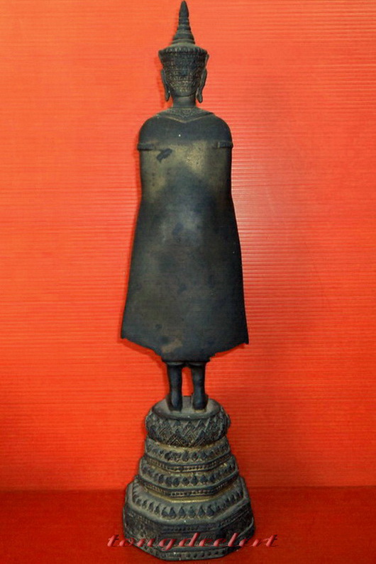 พระบูชาหลวงพ่อสัมฤทธิ์ วัดนาโคก จ.สมุทรสาคร ทรงเทริดปางห้ามญาติ สวยมากค่ะ