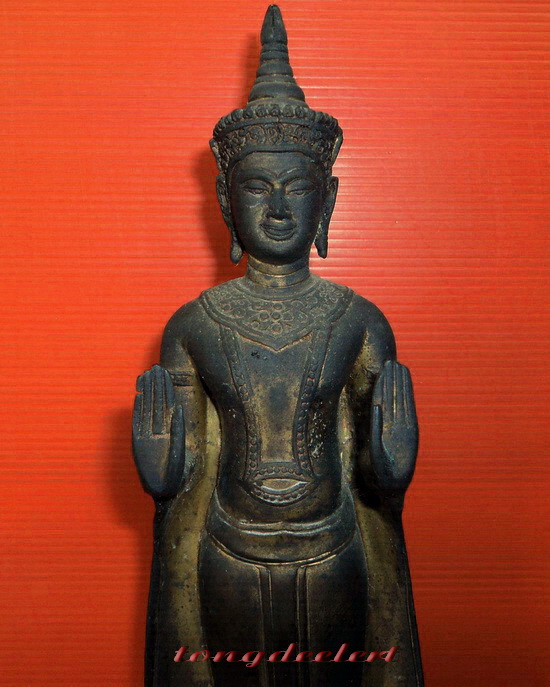 พระบูชาหลวงพ่อสัมฤทธิ์ วัดนาโคก จ.สมุทรสาคร ทรงเทริดปางห้ามญาติ สวยมากค่ะ