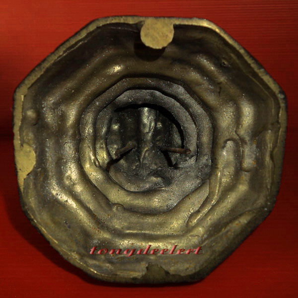 พระบูชาหลวงพ่อสัมฤทธิ์ วัดนาโคก จ.สมุทรสาคร ทรงเทริดปางห้ามญาติ สวยมากค่ะ