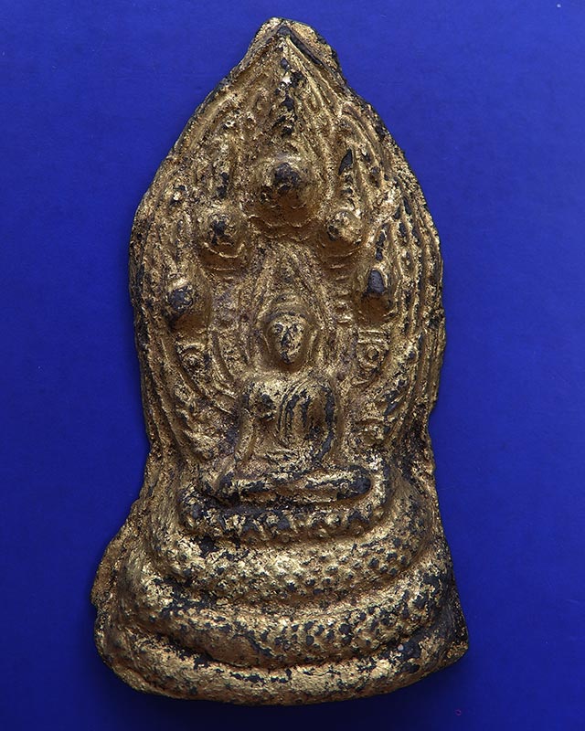 2.พระโคนสมอเนื้อดินพิมพ์นาคปรก กรุวังหน้า ลงรักปิดทอง