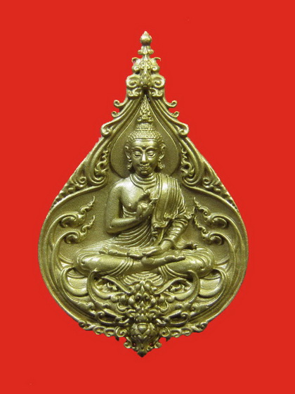 พระพุทธประทานพร ที่ระลึกงานยกพระธาตุ เกรด ๕ เนื้อทองเหลืองพ่นทราย อุปกรณ์ครบ หมายเลข 7530