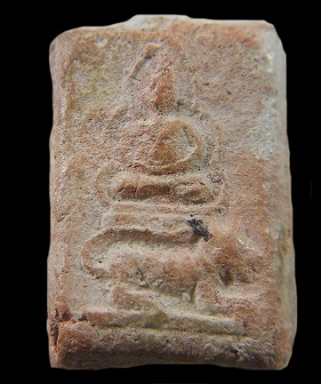 หลวงพ่อผาดทรงเสือ สวยๆ