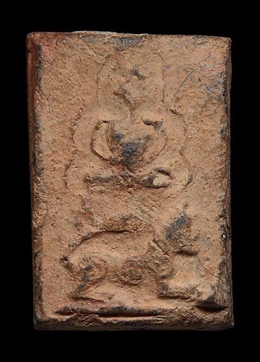 หลวงพ่อผาดทรงสิงห์ มีขวัญ เนื้อจัดมาก