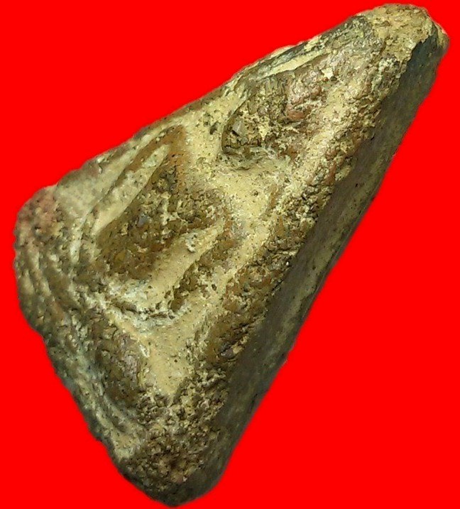 	พระนางพญาวัดเวียง อยุธยา สุดยอดประสบการณ์ และเริ่มหายากขึ้นเรื่อยๆ สภาพพอสวย