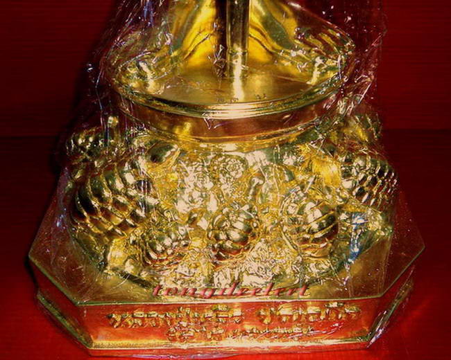 รูปหล่อบูชาหลวงปู่หลิว รุ่นค้ำเงิน ค้ำทอง มหาเศรษฐี พิมพ์กรรมการพิเศษปิดทอง