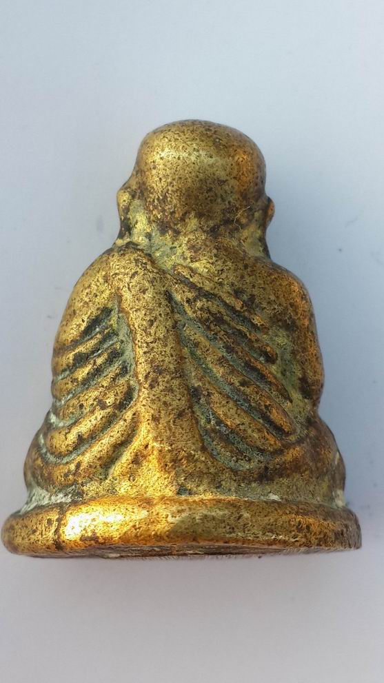 รูปหล่อหลวงพ่อเงินวัดบางคลาน รุ่นปืนแตก ปี 28ล