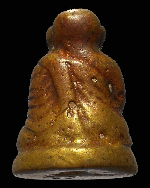 หลวงพ่อเงิน ปี 2456 พิมพ์ใหญ่ แขนบั้ง วัดห้วยเขน จ.พิจิตร เลี่ยมทอง