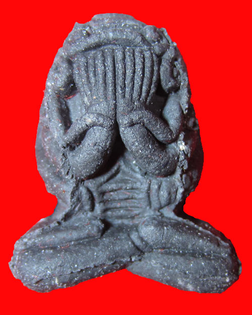 พระปิดตาอุตตโม ผงพรายกุมาร ผสมเนื้อว่านไพลดำ หลวงพ่อสาคร