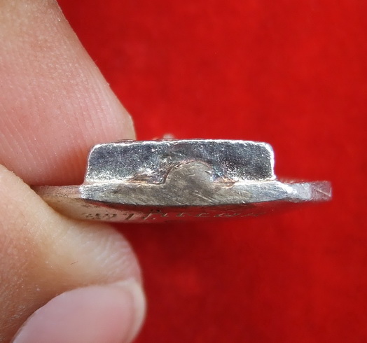 รูปหล่อ ล.ป.โต๊ะ 109 ปี พ.ศ.2539 เนื้อเงิน สภาพสวย กล่องเดิม