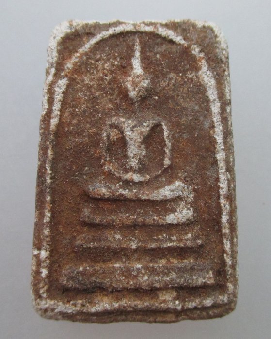 20 บาท  พระสมเด็จบรรจุกรุ ไม่ทราบที่ครับ