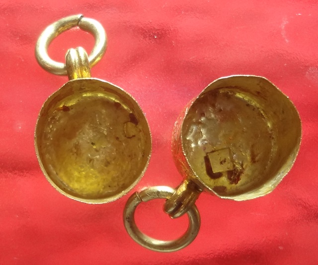 : ปลอกตะกรุดทองคำ นํ้าหนัก 4 กรัม ครับ