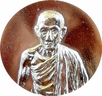 ***เหรียญ ลพ.เกษม เขมโก วัดพลับพลา จ.นนทบุรี ปี 2517 พิมพ์ใหญ่ (โค๊ด) เนื้อกะไหล่ทอง ลป.โต๊ะร่วมปลุก