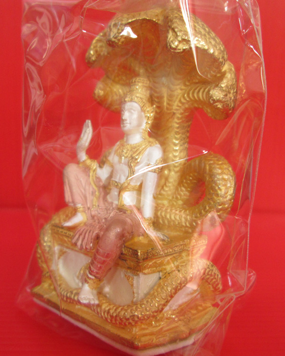 พระบูชาท่านพ่อจตุคาม ขนาดตั้งหน้ารถ รุ่นเหนือดวง วัดพุทไธศวรรย์ 3 K