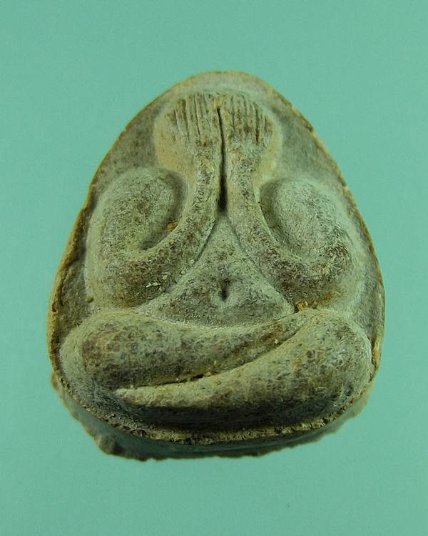 พระปิดตามหาเสน่ห์หลังยันต์พุทโธ ล.ป.โต๊ะ วัดประดู่ฉิมพลี ปี 2521