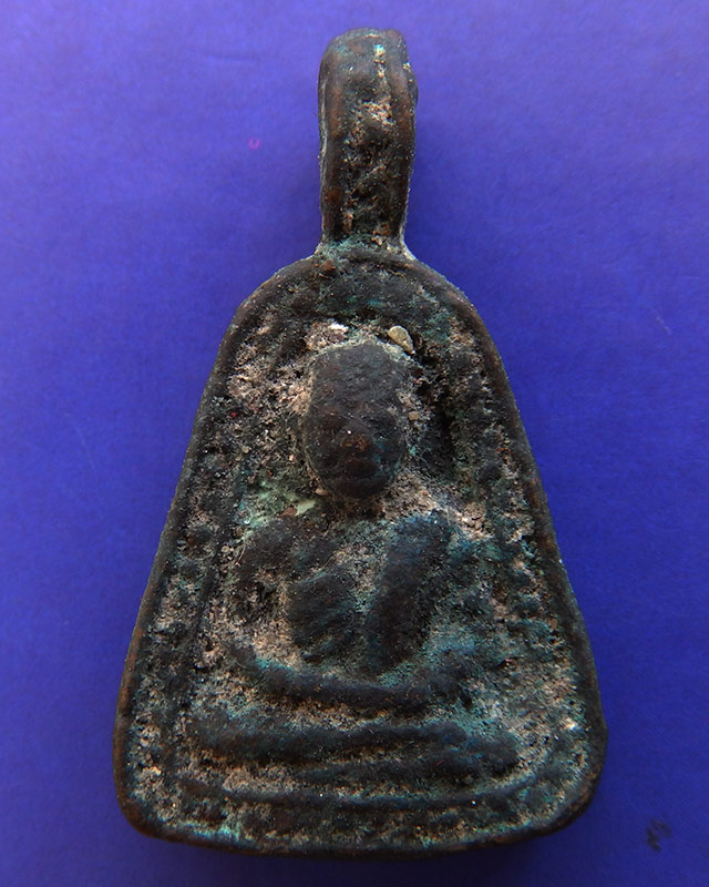 แท้จากวัด..6.เหรียญหล่อจอบใหญ่ หลวงพ่อเงิน รุ่นปืนแตก วัดคงคาราม (บางคลานใต้) พร้อมกล่องเดิม