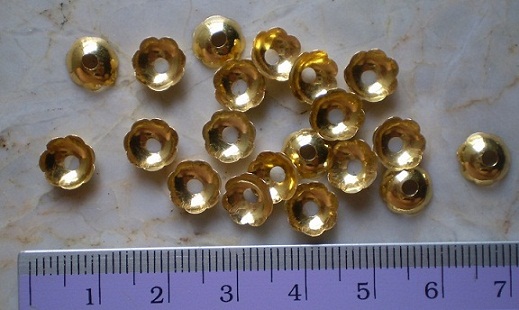 ฝาทองแท้ 90  ครอบเม็ดกลม  ขนาด 12   มิล    จำนวน 10 คู่  เคาะเดียว 