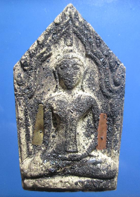 พระขุนแผนออกศึก รุ่นหนึ่งในแผ่นดิน ฝังตะกรุด 3 กษัตริย์ ปี 2541หลวงปู่หมุน ร่วมเสก พระดีพิธีใหญ่ครับ