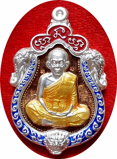 .***เหรียญเสมาลพ.คูณประกบ 3 ชิ้นรุ่น“เลื่อนขั้น 91 ปี 57”ทองแดงขัดเงา ประกบองค์เงิน ประกบกนกเงินลงยา