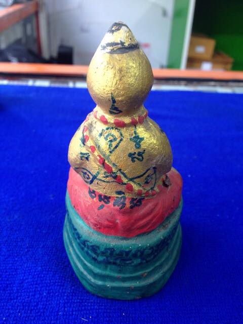 หลวงปู่แย้ม กุมารทอง รุ่นเทพนิมิต ฐาน 9 พิมพ์เล็ก ปี 2548 ชื่อทองก้าวหน้า
