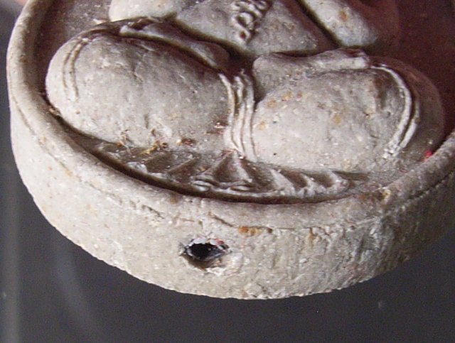 พระปิดตาศุภนิมิต ลป.คำพันธ์ ปี36 เนื้อผงปัทมังอิทธิเจว่านแดงฝังตะกรุด 1 ดอกลง มหายันต์ที่ทรงคุณเอนกอ