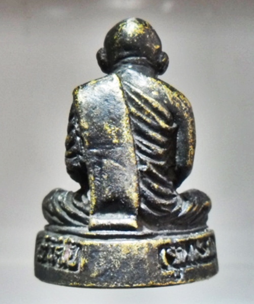 รูปหล่อหลวงพ่อสมชาย วัดเขาสุกิม รุ่นแรก