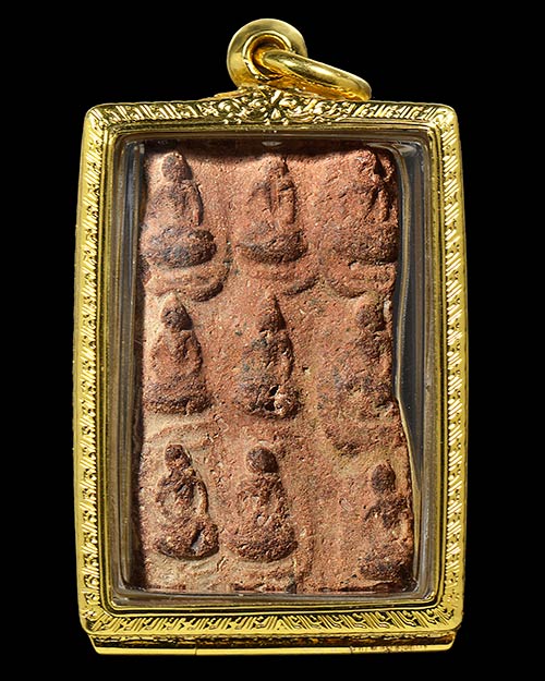 พระกรุนาดูนตัดเก้า จ.มหาสารคาม เนื้อมะขามเปียก พิมพ์เม็ดแตง สภาพสวยมาก+ตลับทองคำ11.05กรัม