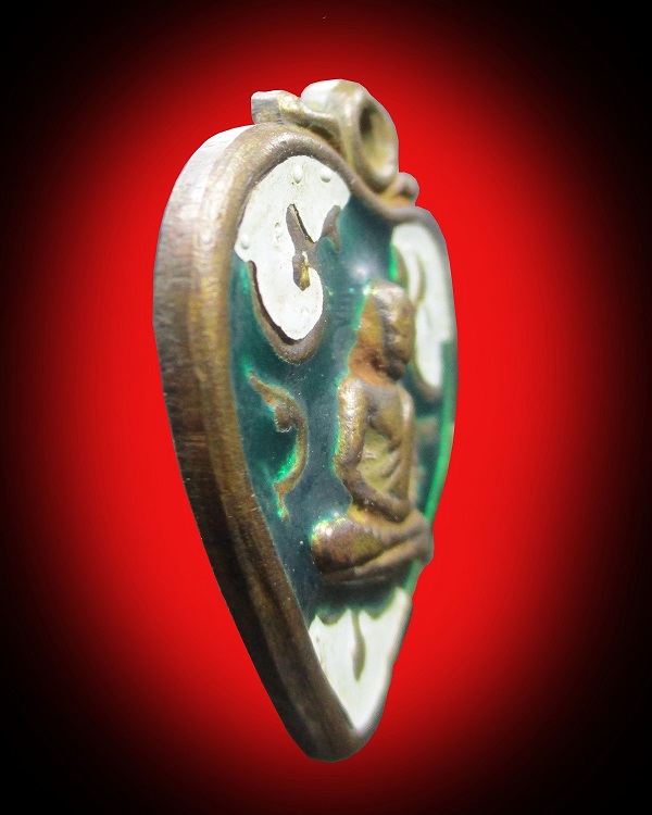 เหรียญใบโพธิ์หลวงพ่อเงิน วัดบางคลาน เนื้อทองเหลือง ลงยา