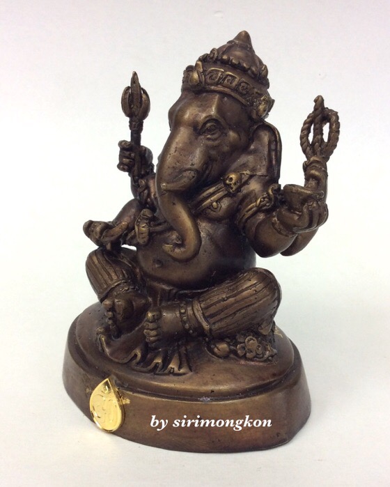 พระพิฆเนศ กรมศิลปากร ปี50 ขนาดบูชา หน้าตัก 3นิ้ว"ใต้ฐาน อุดพระพิฆเนศ เนื้อผงว่านสีแดง ปี50" No.2402