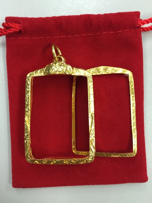 กรอบทองสำหรับใส่พระผงนั่งตั่่งรับทรัพย์