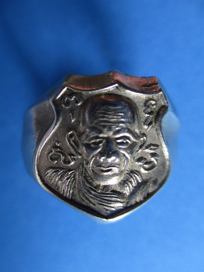 แหวนหน้าโล่ห์ หลวงพ่อจง วัดหน้าต่างนอก เนื้ออัลปาก้า