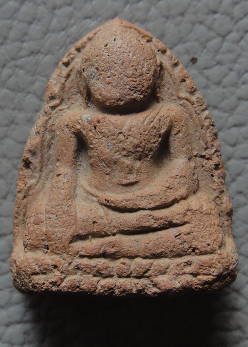 หลวงพ่อโต ปางมารวิชัย กรุวัดบางกระทิง จ.อยุธยา (พระมีการฝนหลังมานะครับ) ราคาเบาๆ