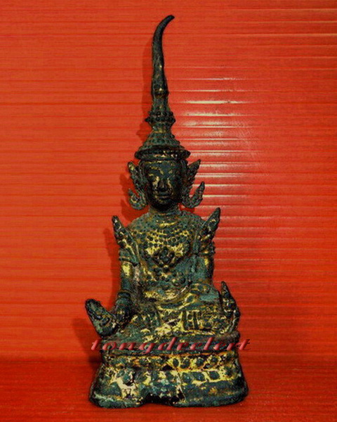 พระบูชารัตนโกสินทร์ปางมารวิชัย ลงรักปิดทองเดิม ขนาดเล็กน่ารักค่ะ