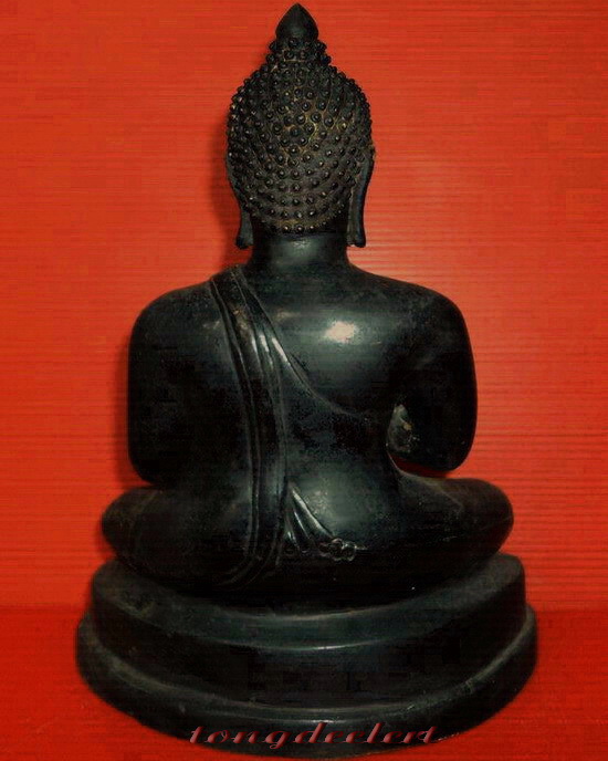 พระพุทธทักษิณมิ่งมงคล วัดเขากง จ.นราธิวาส ตามุก หล่อดินไทย สวยมากค่ะ