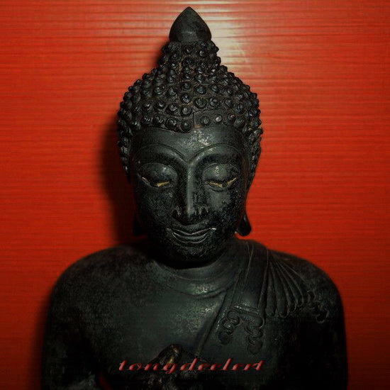 พระพุทธทักษิณมิ่งมงคล วัดเขากง จ.นราธิวาส ตามุก หล่อดินไทย สวยมากค่ะ