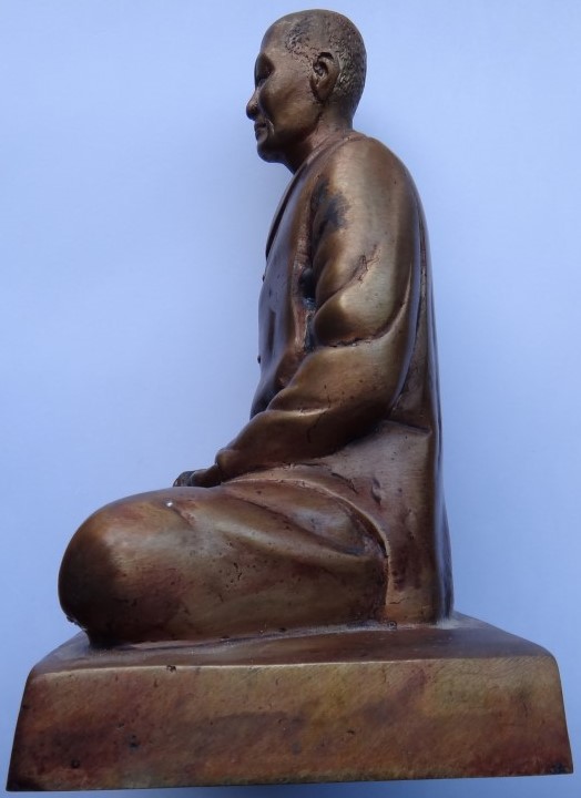 พระบูชาบรรจุของอธิษฐาน คุณแม่บุญเรือน โตงบุญเติม ครูบากฤษดา เสก เลข68 เคาะเดียวเบาๆแถมรูป