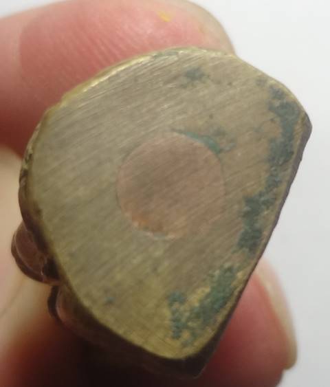  หลวงพ่อโต วัดบ้านเชี่ยน