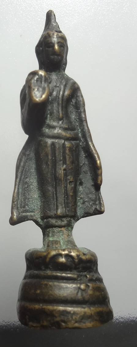  รูปหล่อพระประจำวัน หลวงปู่ใจ วัดเสด็จ จ.สมุทรสงคราม 