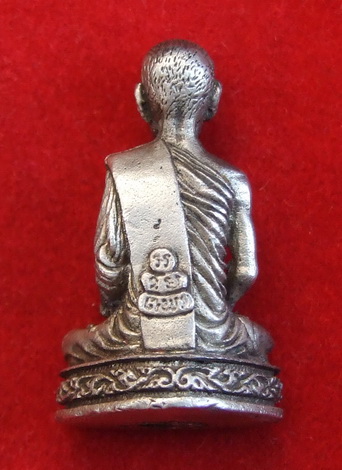 รูปหล่ออุดกริ่ง เจ้าคุณนรฯ วัดเทพศิรินทราวาส ปี 2520 เนื้อเงิน สภาพสวย กล่องเดิม