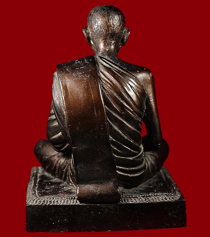 พระครูสมุทรพัฒนคุณ (สวน สทาวโร) ขนาดหน้าตัก ๕ นิ้ว สูง ๗ นิ้ว วัดราษฎร์วัฒนาราม จังหวัดสมุทรสงคราม 