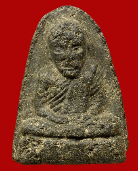 หลวงพ่อคล้าย เนื้อว่านผสมชานหมาก มะ อะ อุ