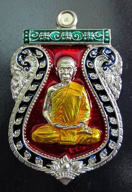 (เคาะเดียว)เหรียญเสมานิรันตราย เนื้อเงินลงยา 4 สี ( ราชาวดี ) หลวงพ่อสิน วัดละหารใหญ่ จ.ระยอง