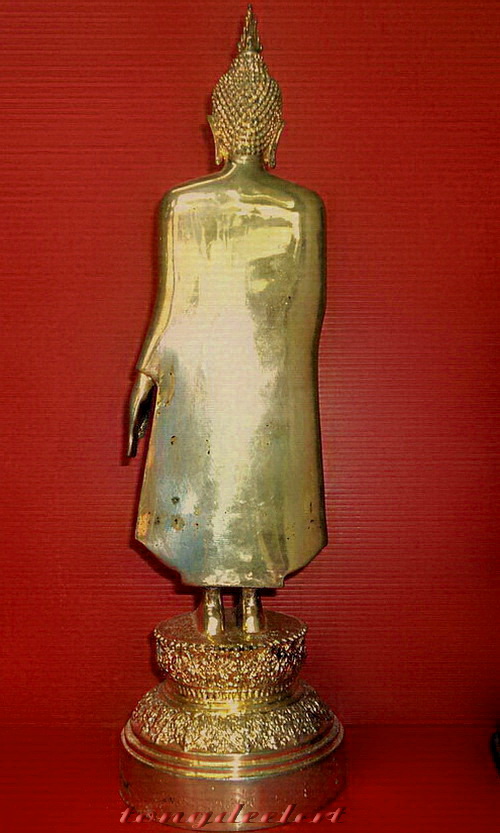 พระบูชาพระร่วงโรจนฤทธิ์ วัดพระปฐมเจดีย์ จ.นครปฐม กะไหล่ทองค่ะ