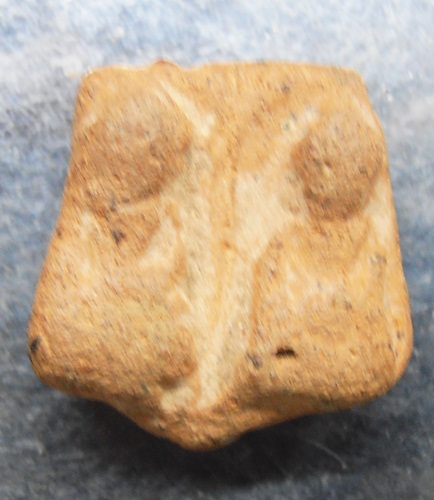 พระแผงตัดสองเนื้อดิน สุโขทัย ครับ